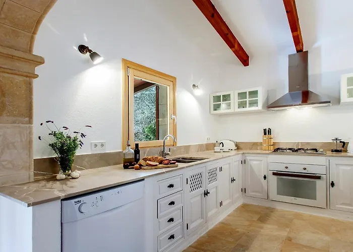 Torres - By Emerald * Pollensa